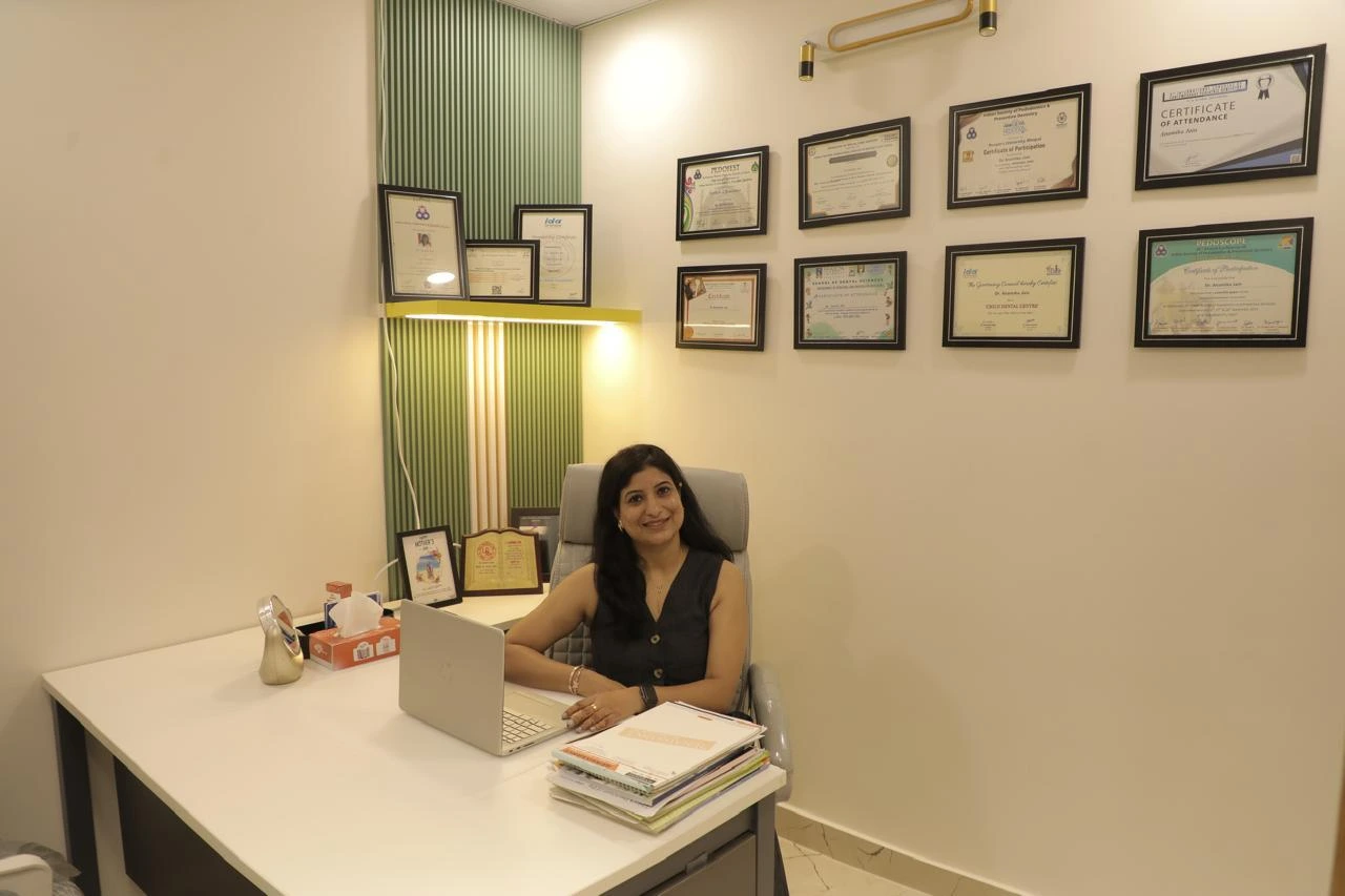 Dr. Anamika jain Senior Aesthetic Consultant at renaissance clinic